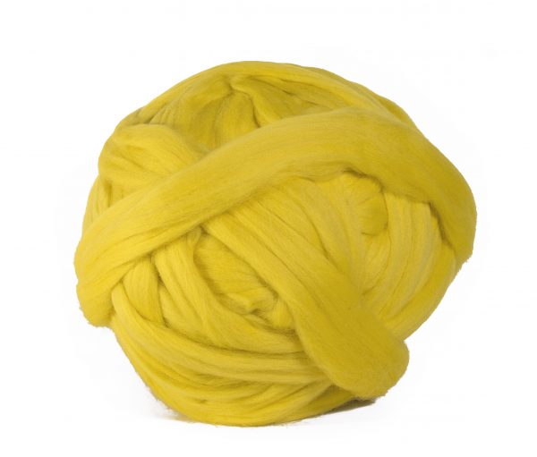 vellón peinado teñido amarillo
